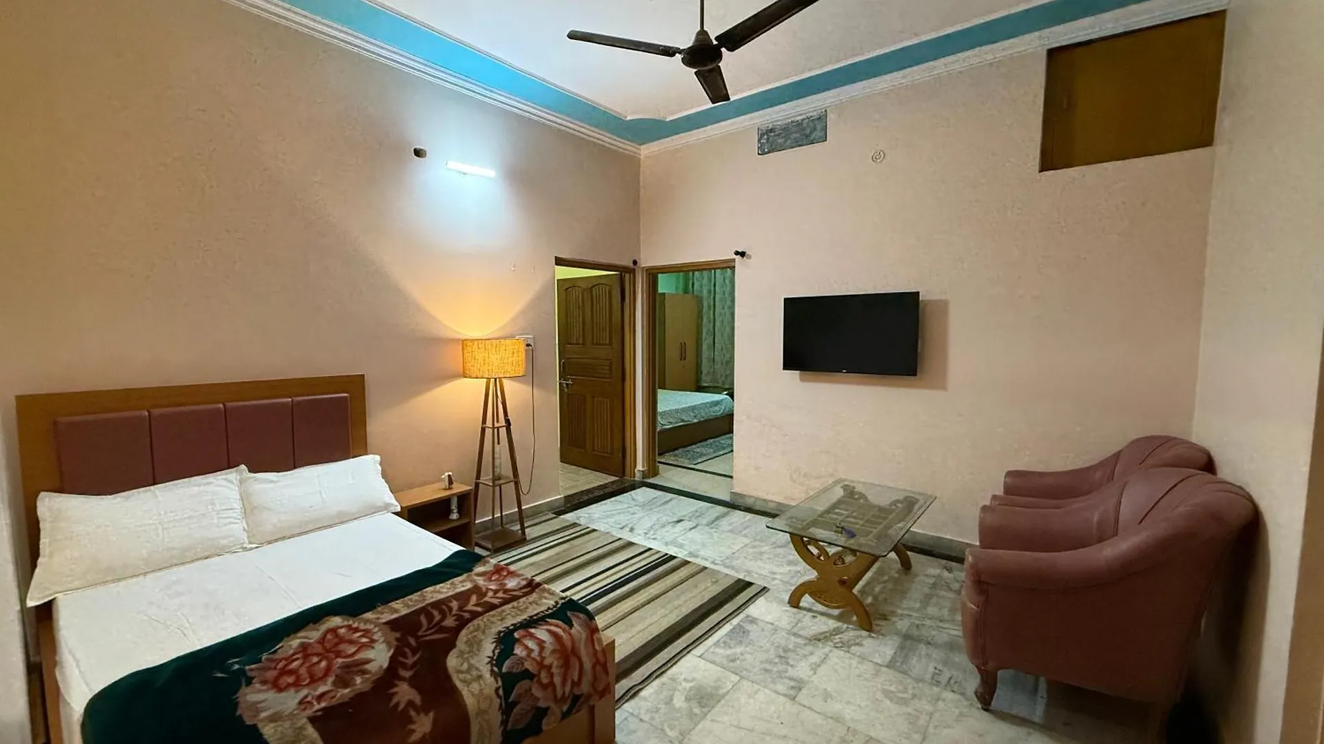 Veerbhadra Villa Benares Appartement